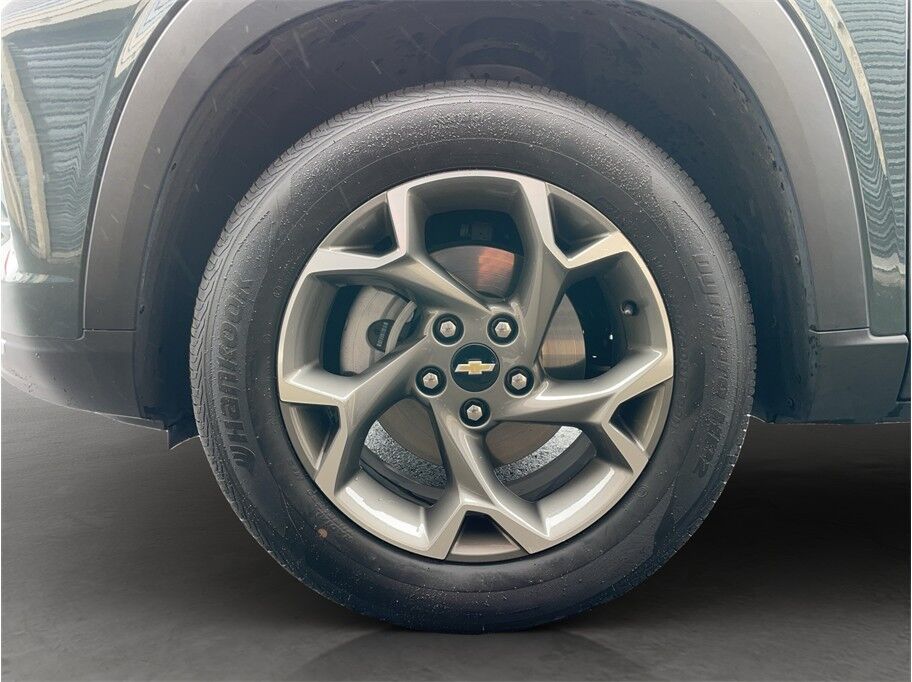 2025 Chevrolet Trax LT Sport Utility 4D Port Orchard WA