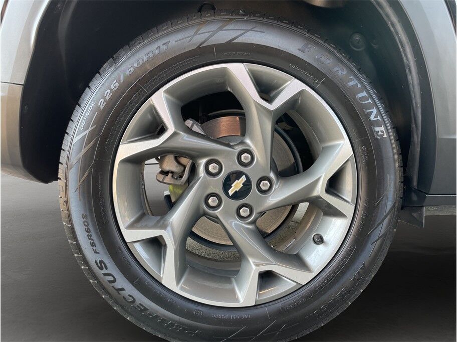 2025 Chevrolet Trax LT Sport Utility 4D Port Orchard WA