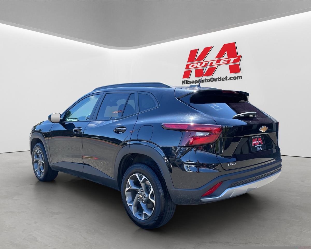 2025 Chevrolet Trax LT Sport Utility 4D