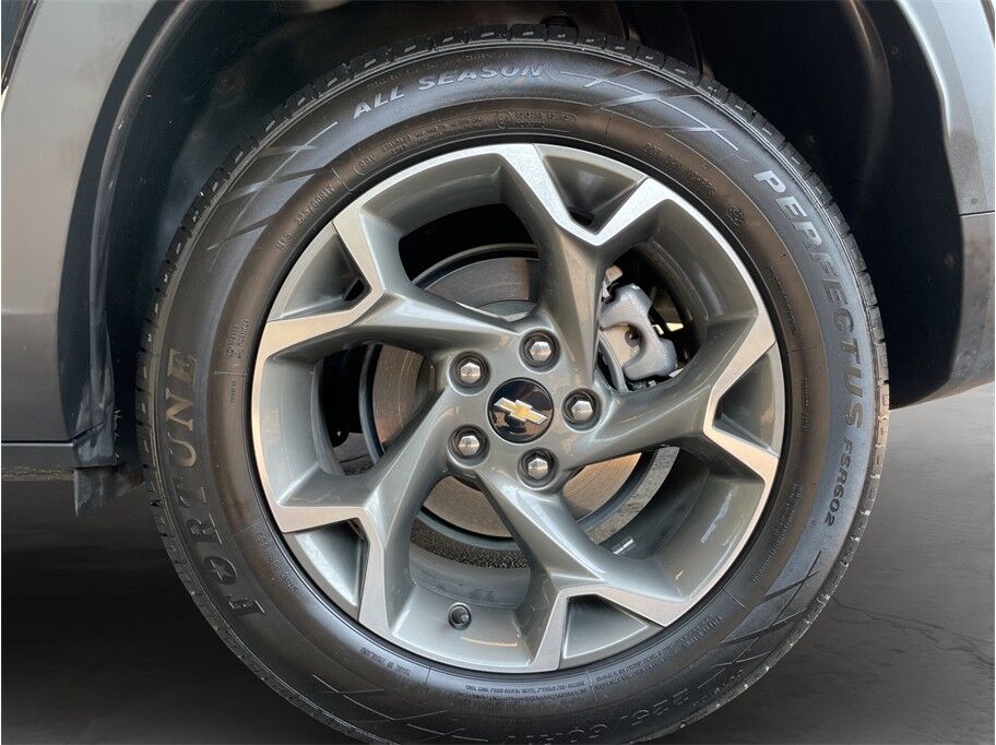 2025 Chevrolet Trax LT Sport Utility 4D Port Orchard WA