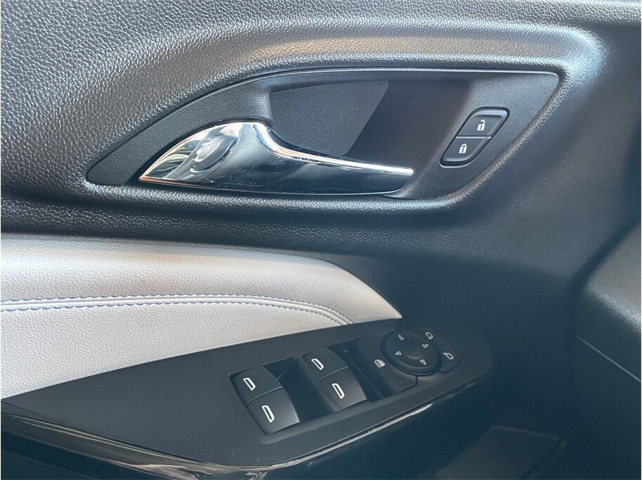 2025 Chevrolet Trax LT Sport Utility 4D Port Orchard WA
