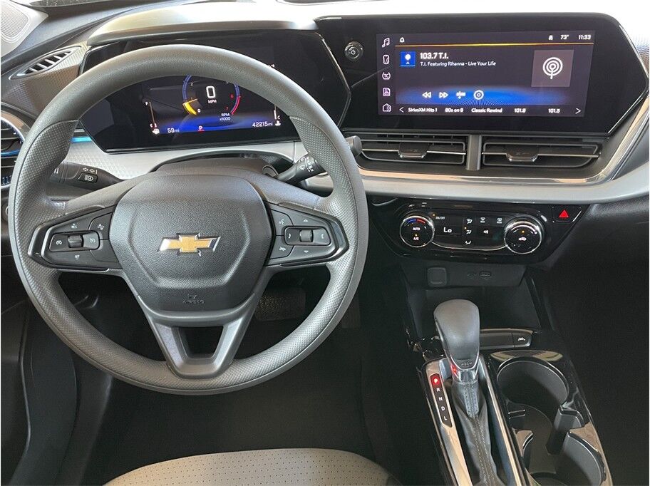 2025 Chevrolet Trax LT Sport Utility 4D Port Orchard WA