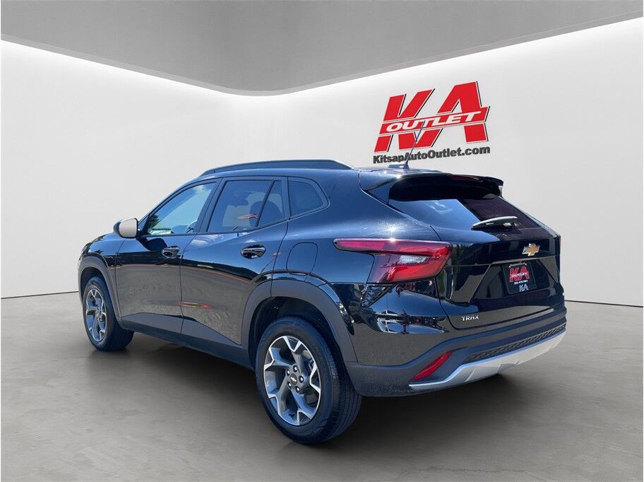 2025 Chevrolet Trax LT Sport Utility 4D