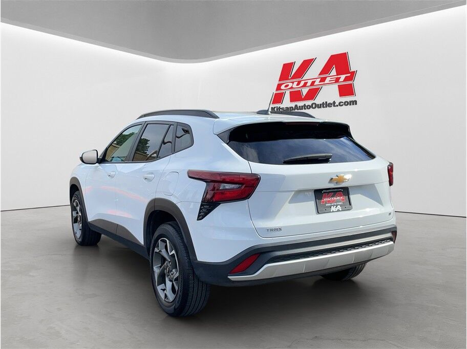 2025 Chevrolet Trax LT Sport Utility 4D