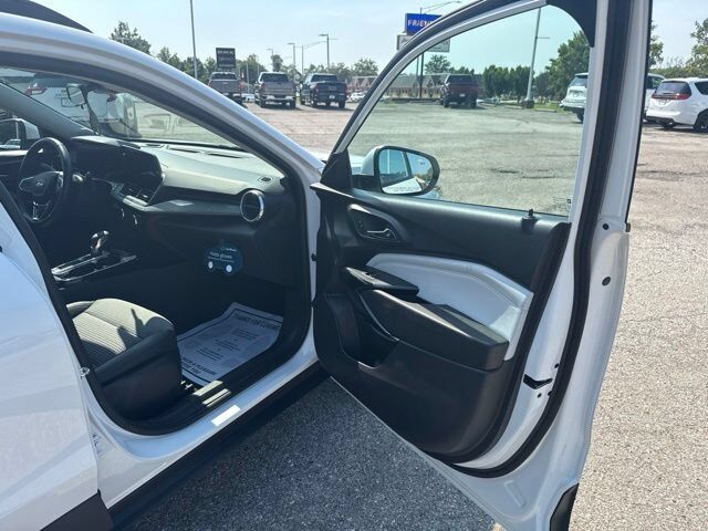 2025 Chevrolet Trax LT Carbondale IL