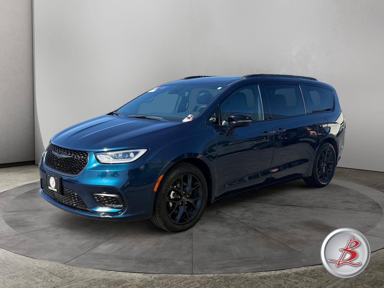 2025 Chrysler PACIFICA Limited