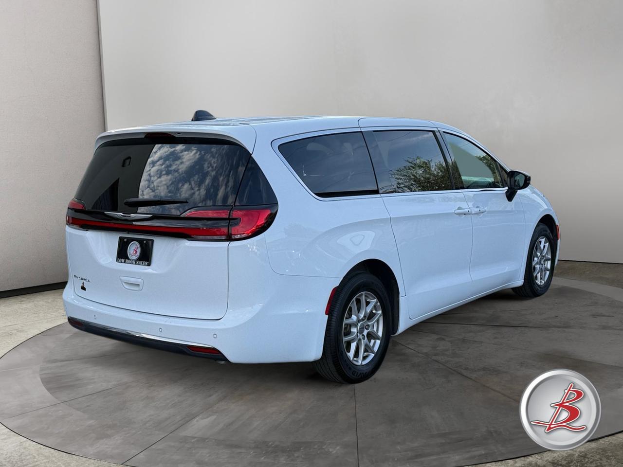 2025 Chrysler PACIFICA Select Salt Lake City UT