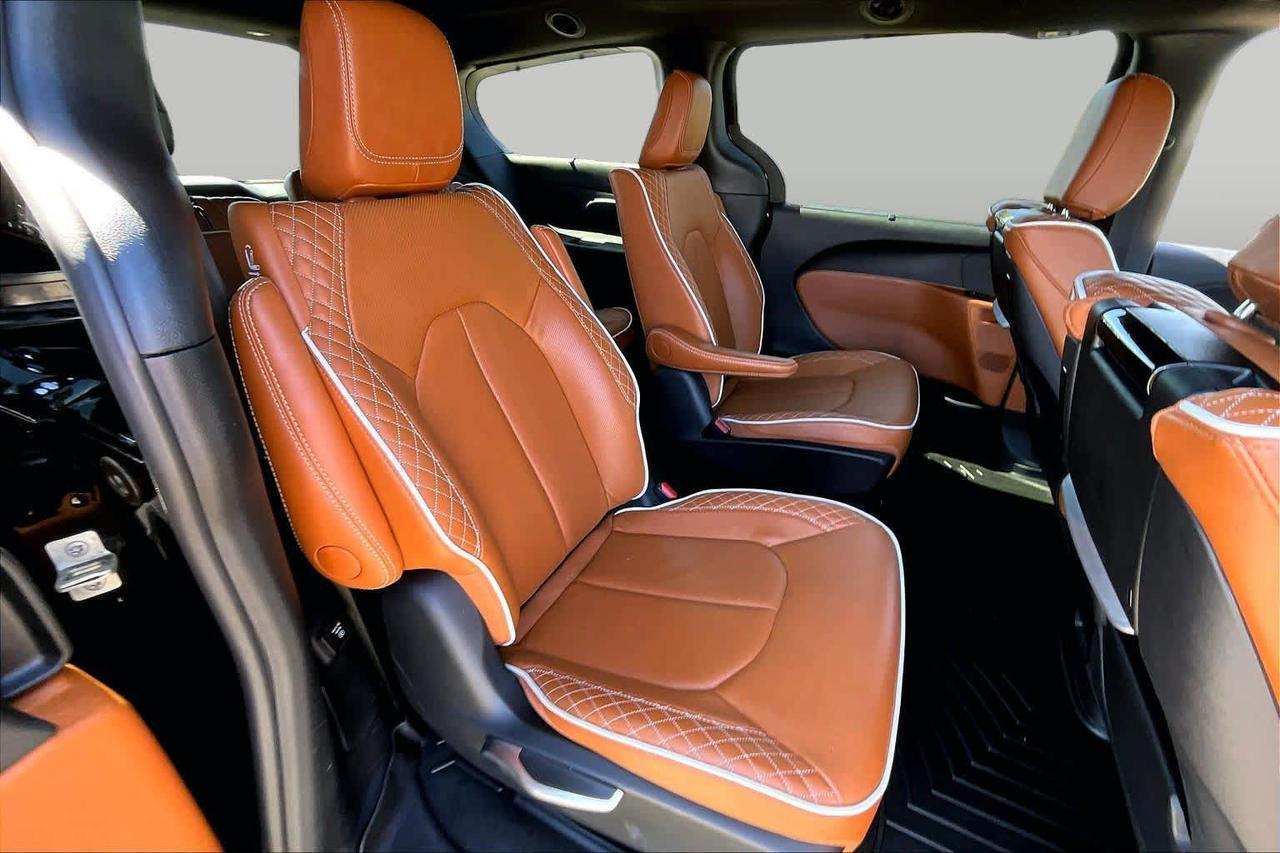 2025 Chrysler Pacifica Hybrid Pinnacle Folsom CA