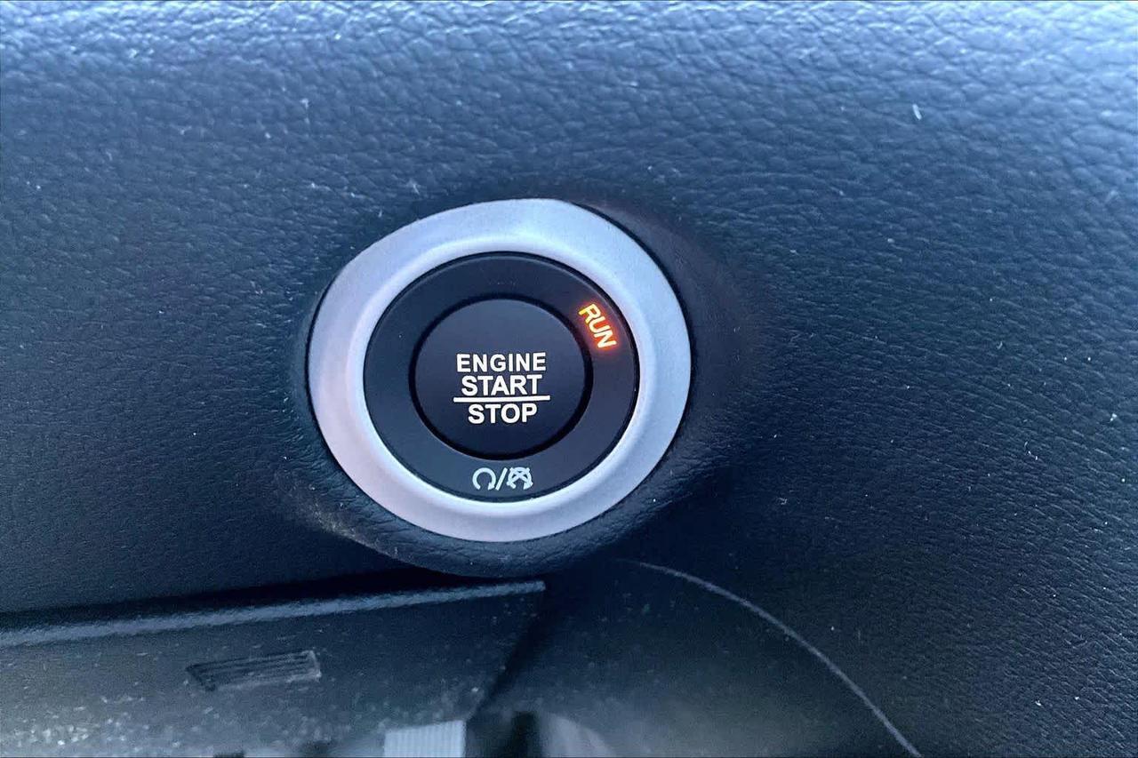 2025 Chrysler Pacifica Hybrid Pinnacle Folsom CA