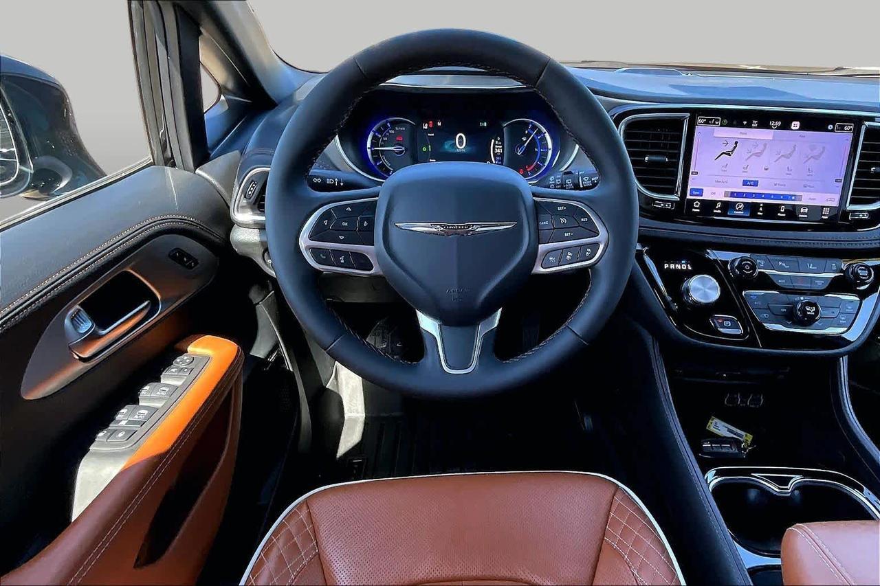 2025 Chrysler Pacifica Hybrid Pinnacle Folsom CA