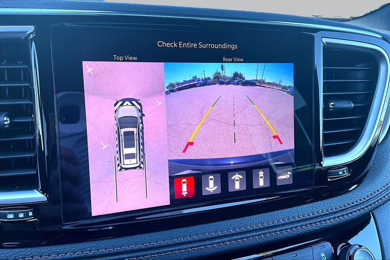 2025 Chrysler Pacifica Hybrid Pinnacle Folsom CA