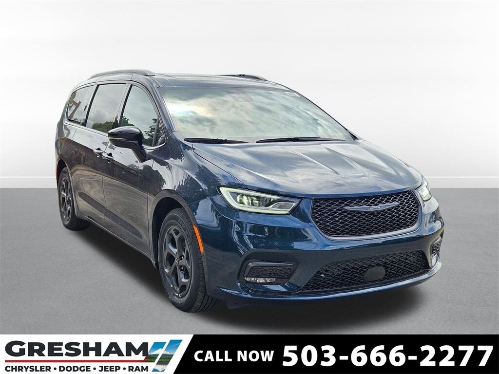 2025 Chrysler Pacifica Hybrid Select Gresham OR