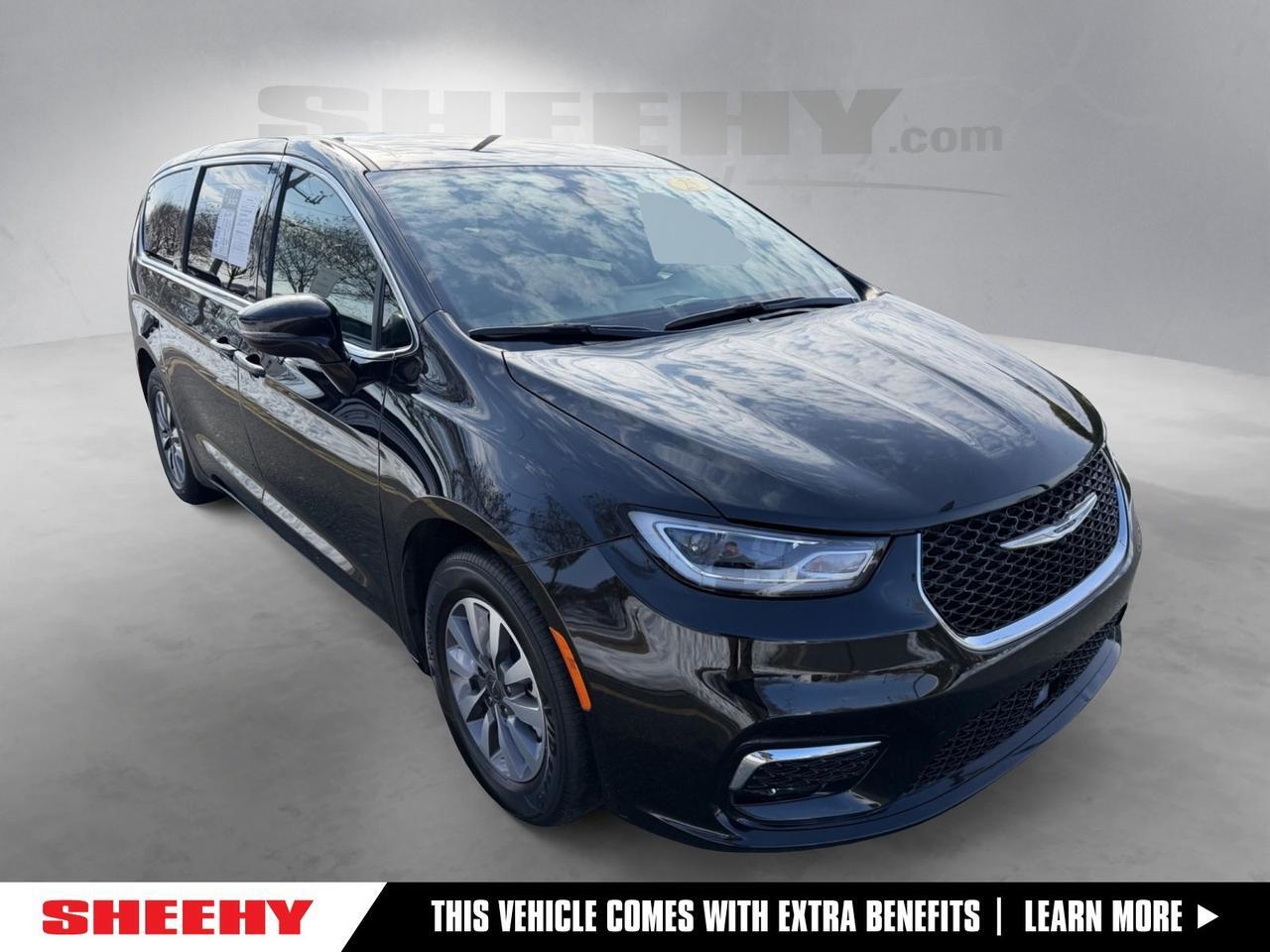 2025 Chrysler Pacifica Hybrid