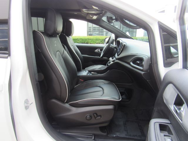 2025 Chrysler Pacifica Limited Plano TX