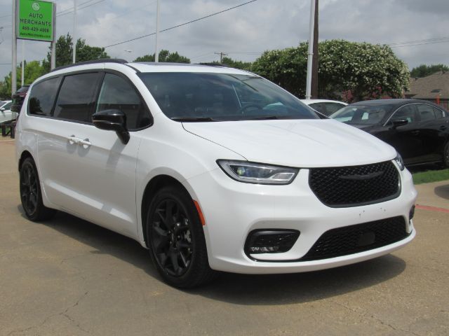 2025 Chrysler Pacifica Limited Plano TX
