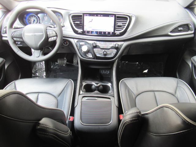 2025 Chrysler Pacifica Limited Plano TX