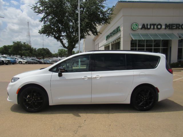 2025 Chrysler Pacifica Limited Plano TX