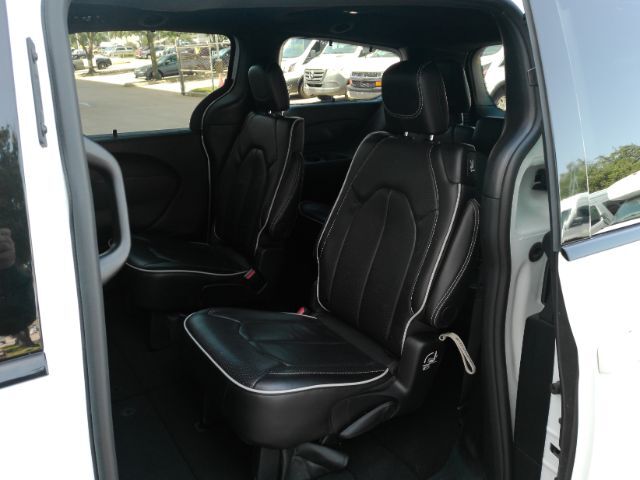 2025 Chrysler Pacifica Limited Plano TX