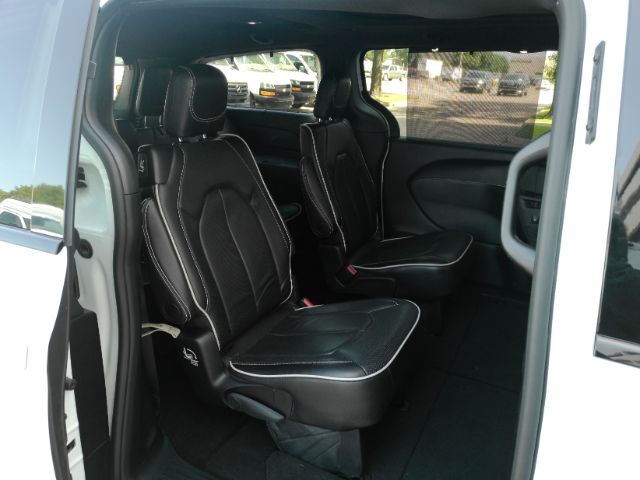 2025 Chrysler Pacifica Limited Plano TX