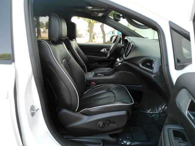 2025 Chrysler Pacifica Limited Plano TX