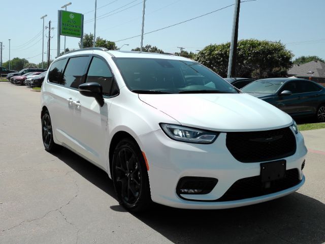 2025 Chrysler Pacifica Limited Plano TX