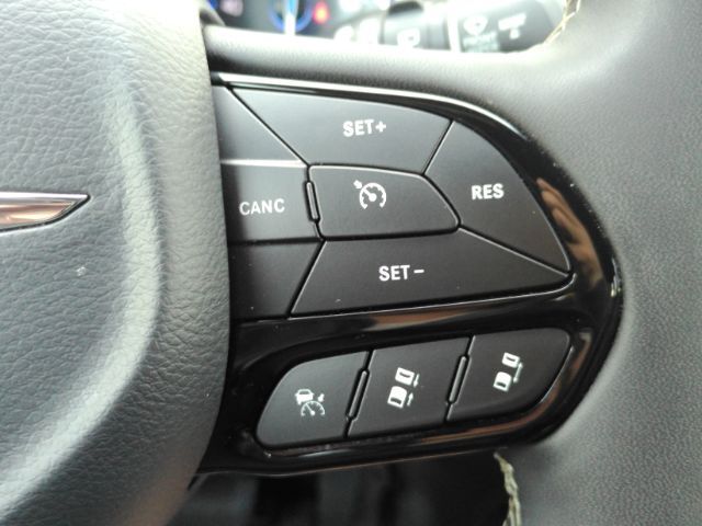 2025 Chrysler Pacifica Limited Plano TX