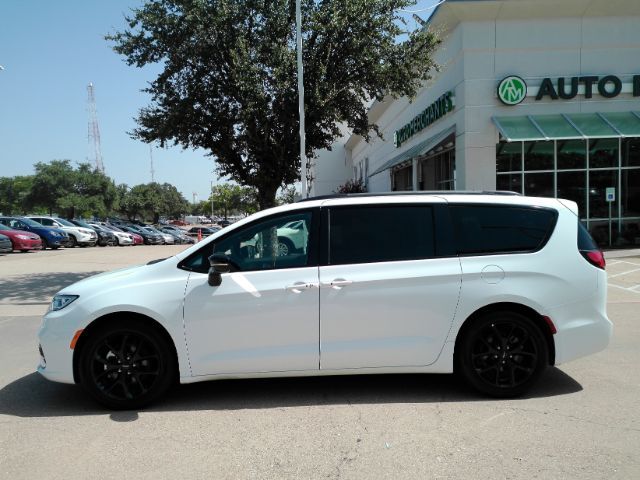 2025 Chrysler Pacifica Limited Plano TX