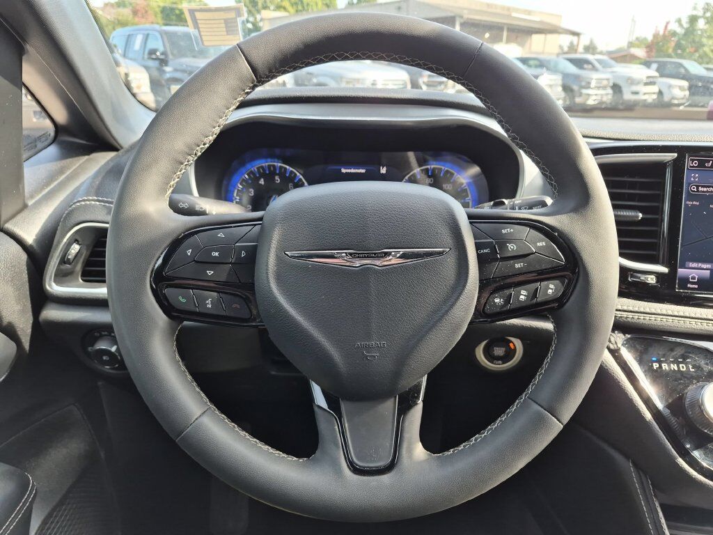 2025 Chrysler Pacifica Limited Gresham OR