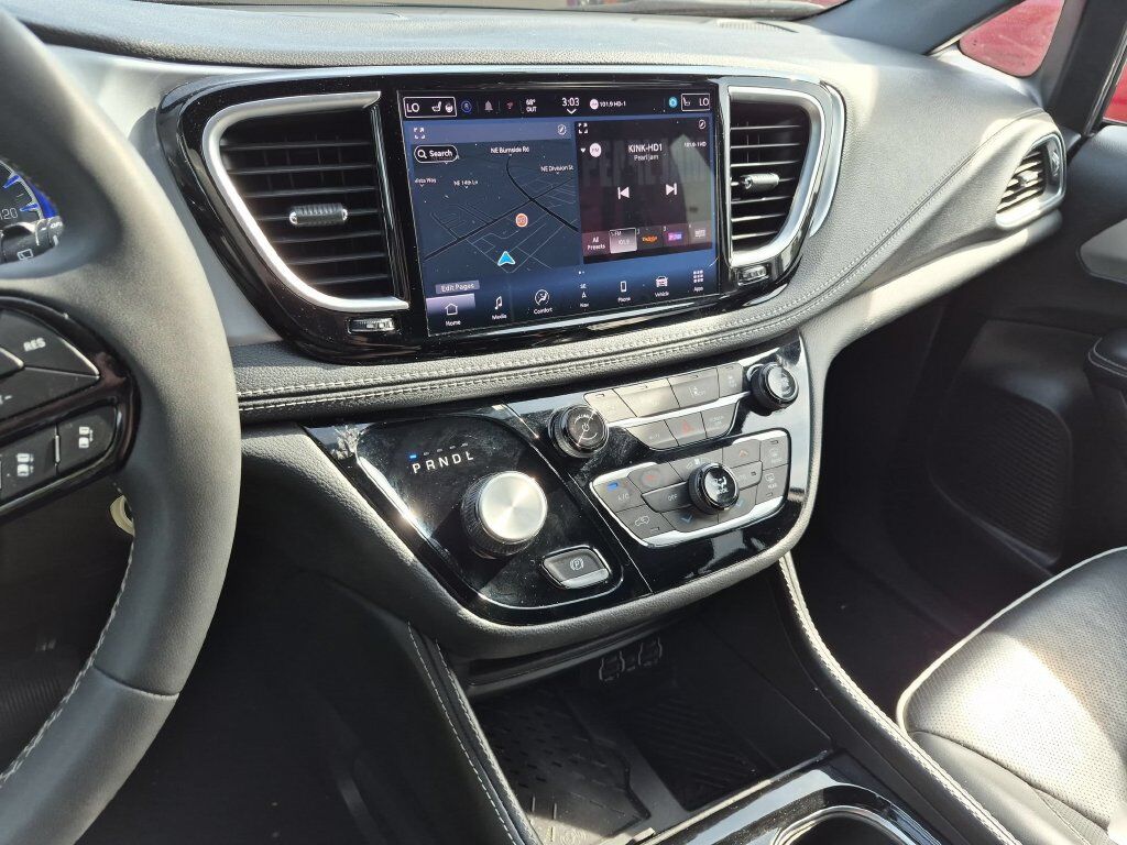 2025 Chrysler Pacifica Limited Gresham OR