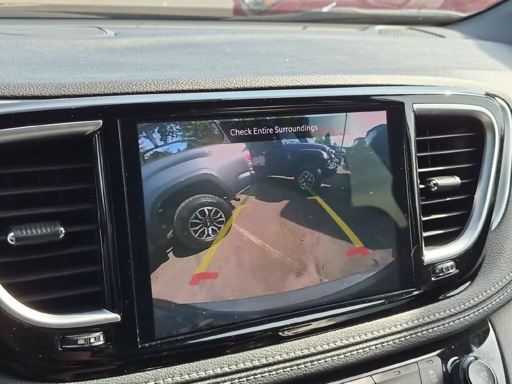 2025 Chrysler Pacifica Limited Gresham OR