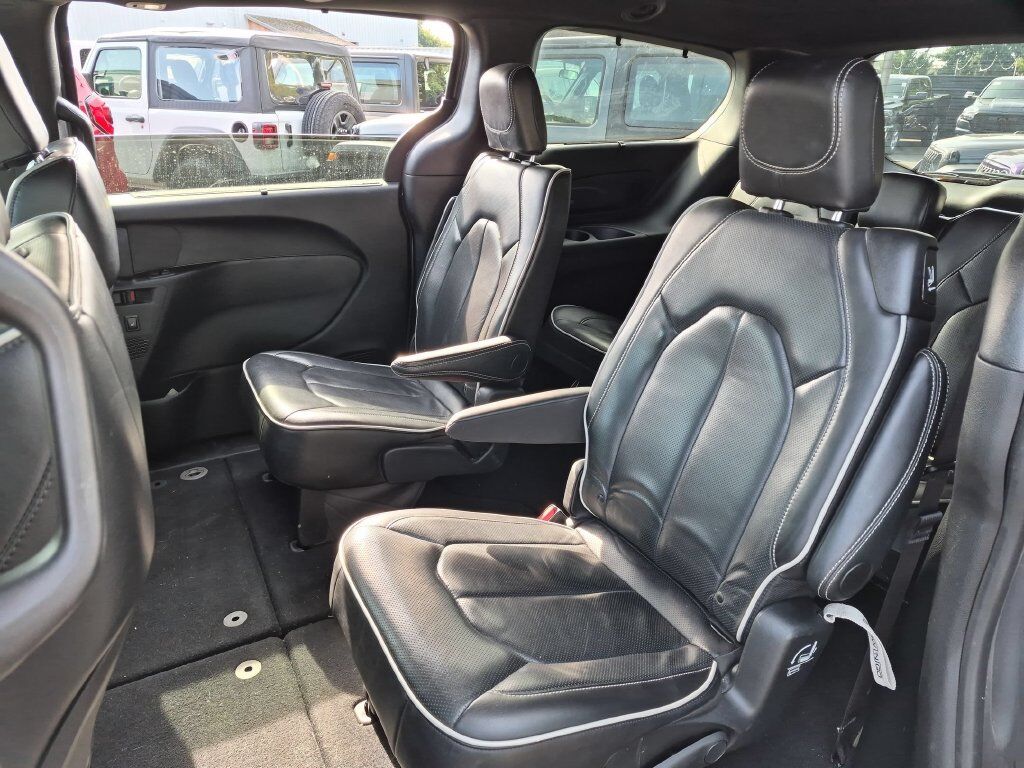 2025 Chrysler Pacifica Limited Gresham OR