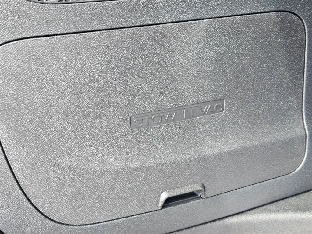 2025 Chrysler Pacifica Limited Gresham OR