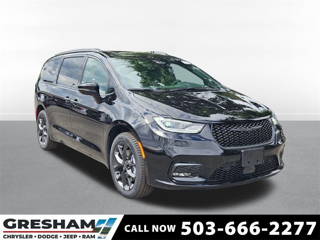 2025 Chrysler Pacifica Limited Gresham OR