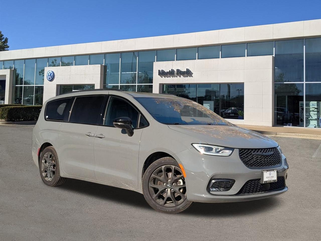 2025 Chrysler Pacifica Limited