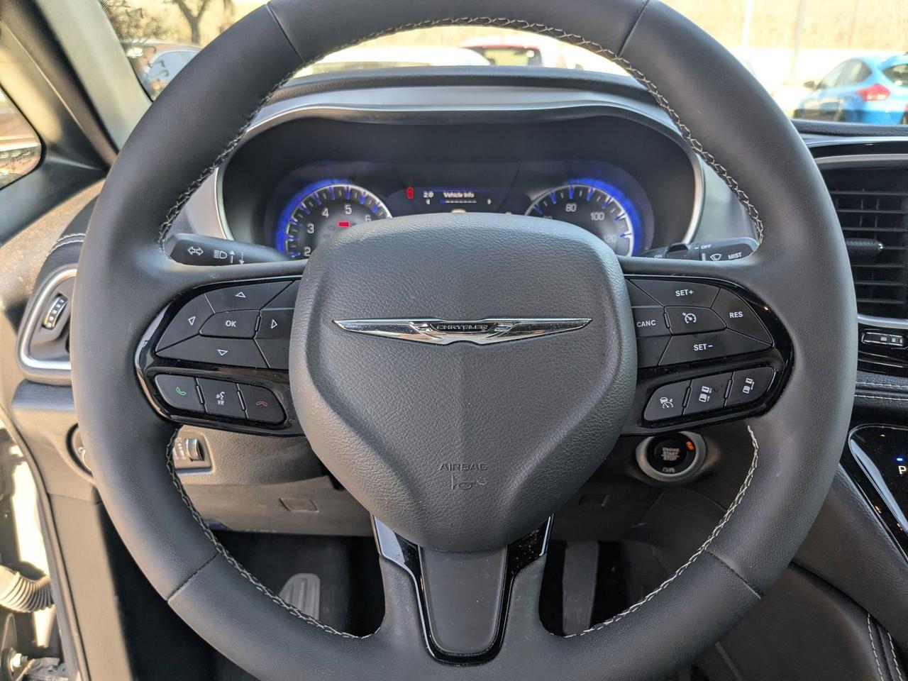 2025 Chrysler Pacifica Limited San Antonio TX