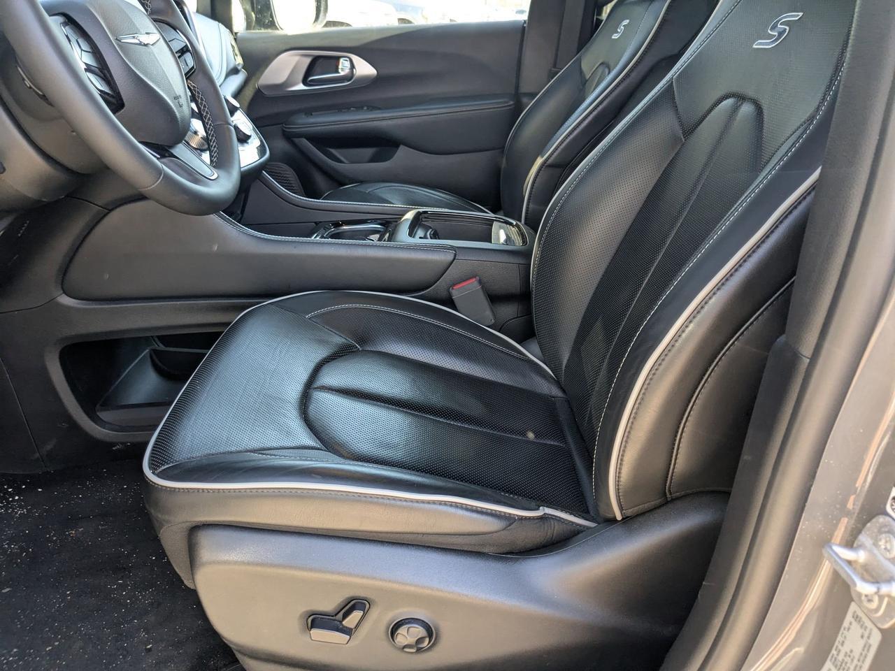 2025 Chrysler Pacifica Limited San Antonio TX