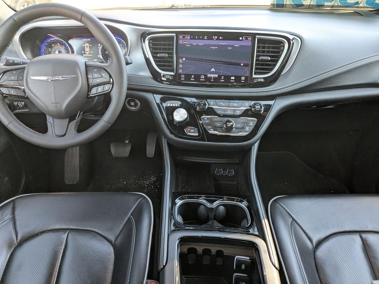 2025 Chrysler Pacifica Limited San Antonio TX