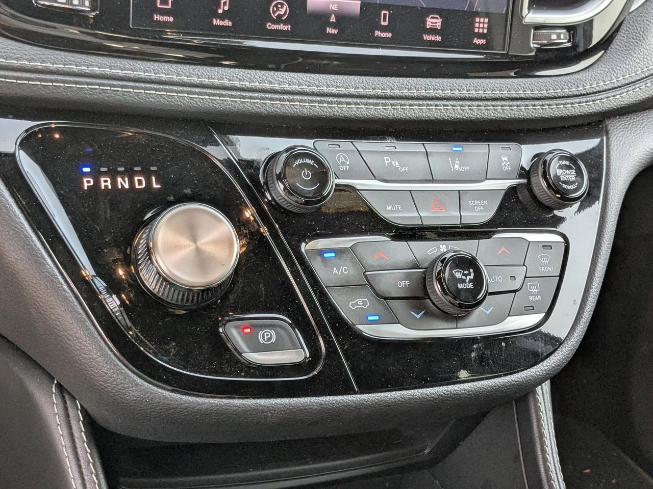 2025 Chrysler Pacifica Limited San Antonio TX