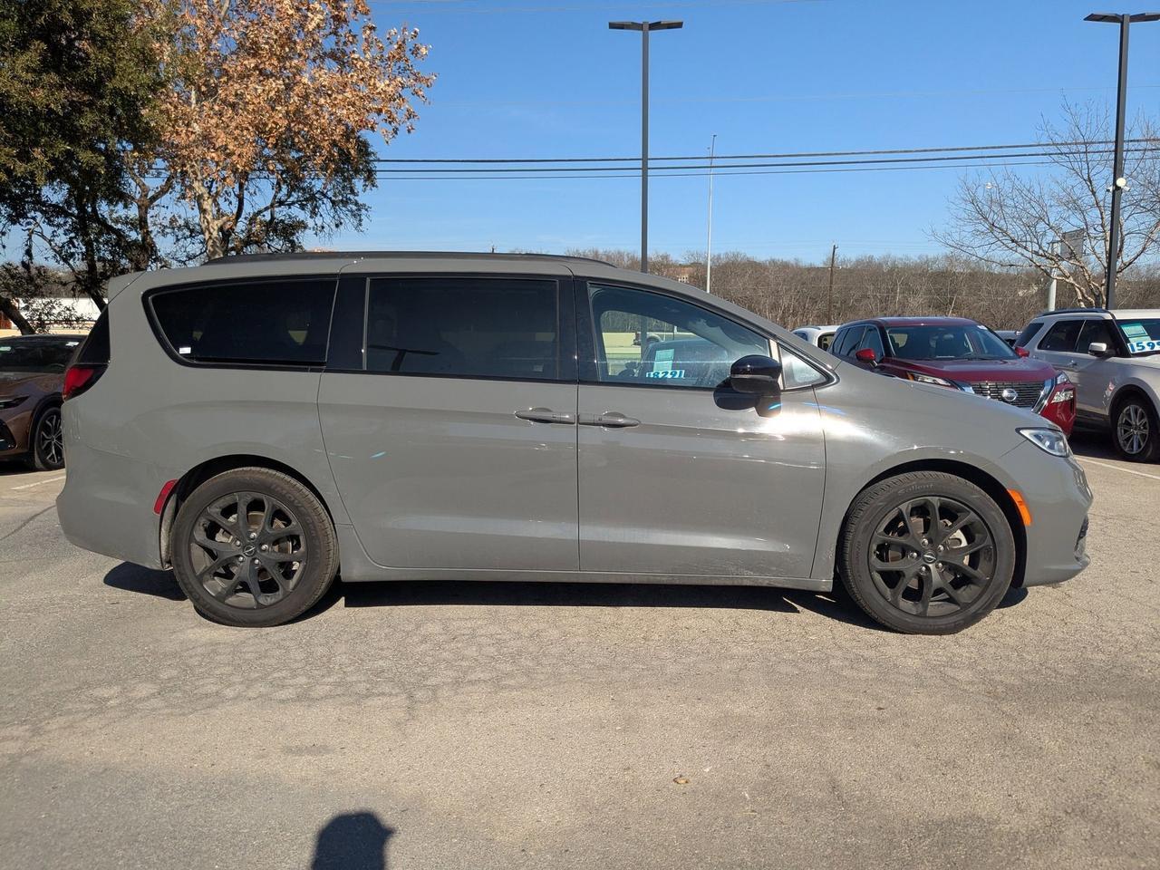 2025 Chrysler Pacifica Limited