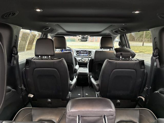 2025 Chrysler Pacifica Limited Carbondale IL