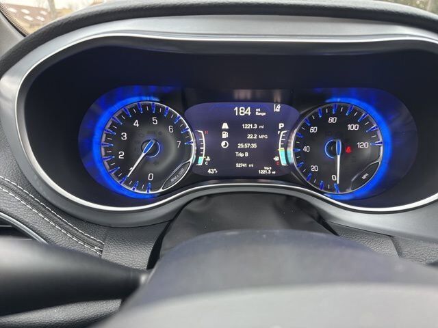 2025 Chrysler Pacifica Limited Carbondale IL