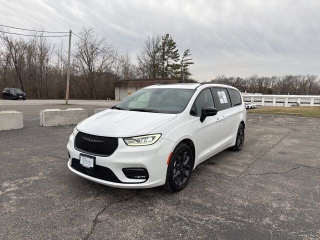 2025 Chrysler Pacifica Limited