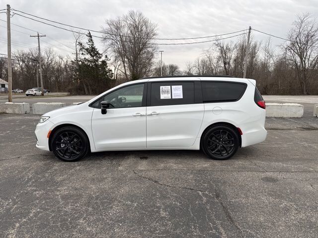 2025 Chrysler Pacifica Limited