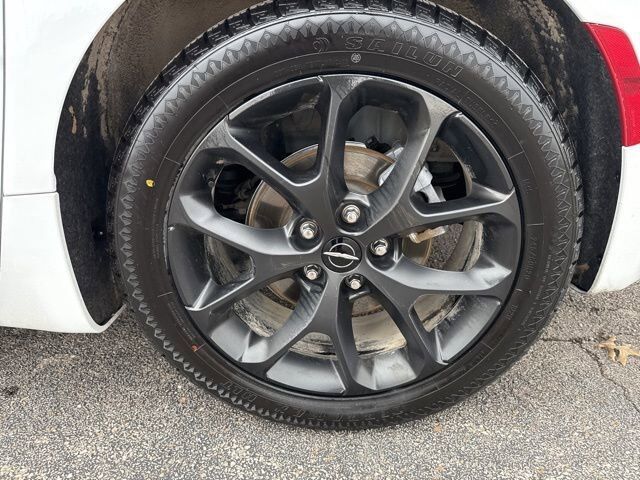 2025 Chrysler Pacifica Limited Carbondale IL