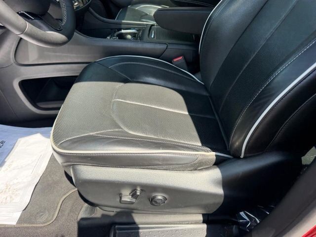 2025 Chrysler Pacifica Limited Farmington MO