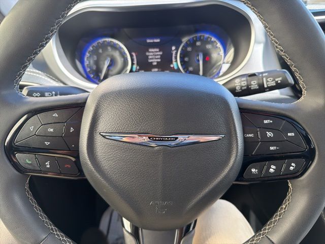 2025 Chrysler Pacifica Limited Watertown SD