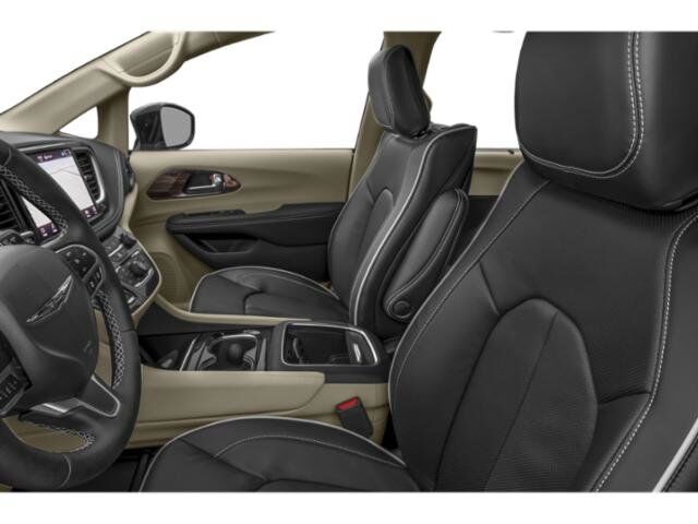 2025 Chrysler Pacifica Limited Winder GA