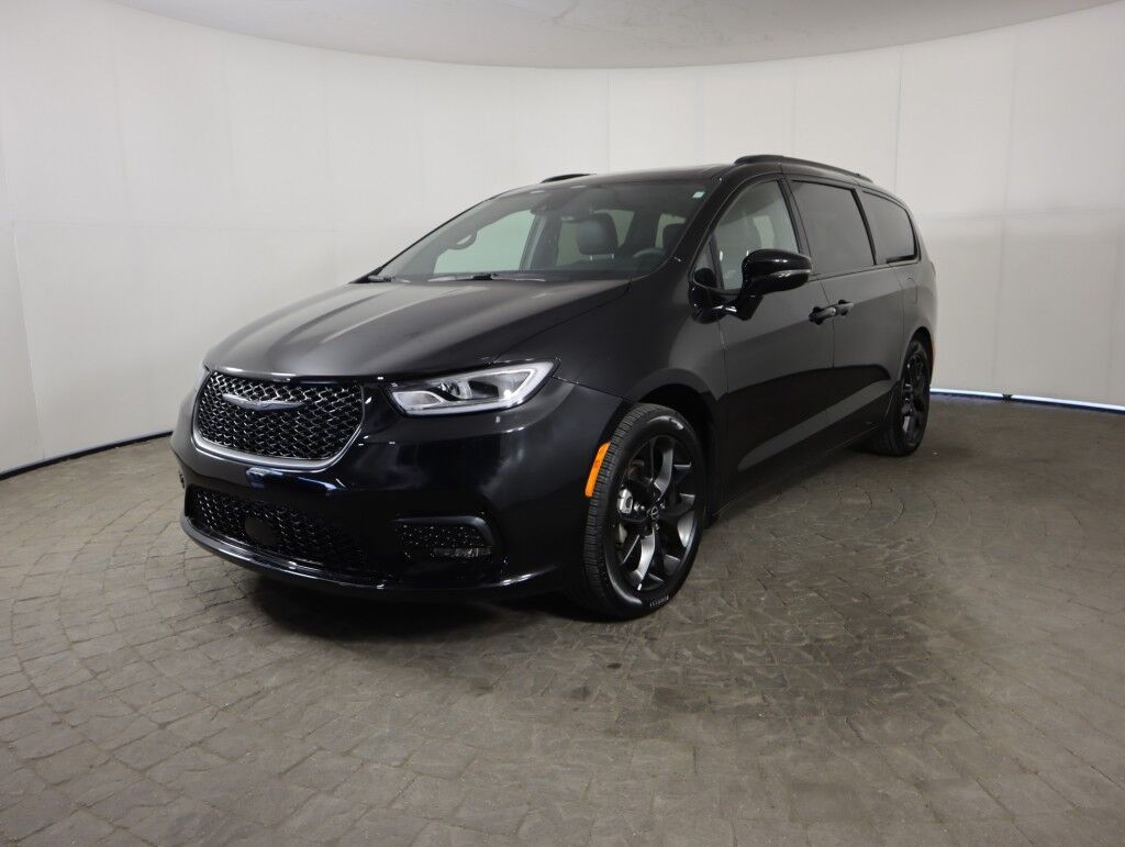 2025 Chrysler Pacifica Limited w/S Appearance Pkg Maumee OH