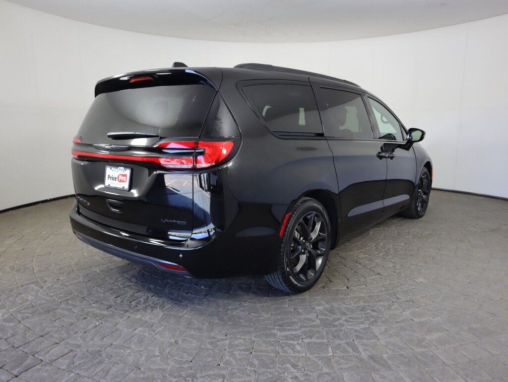 2025 Chrysler Pacifica Limited w/S Appearance Pkg Maumee OH