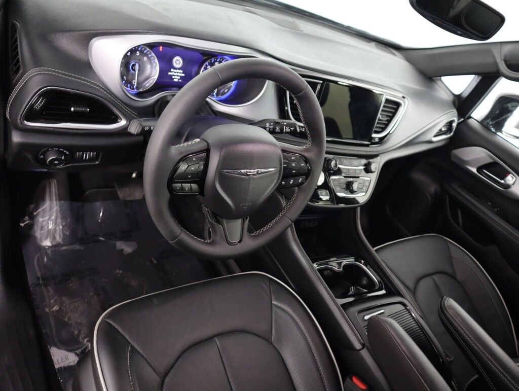 2025 Chrysler Pacifica Limited w/S Appearance Pkg Maumee OH